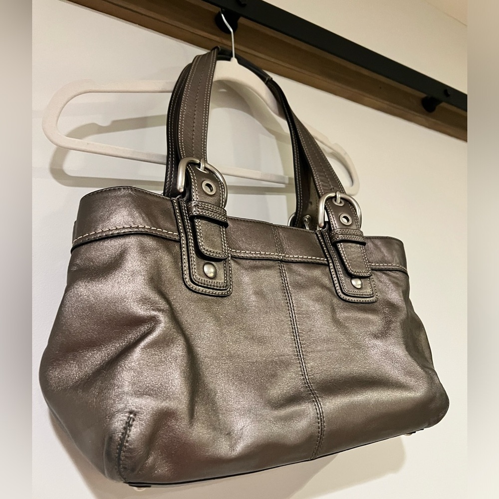 COACH Soho Pleated Shoulder Tote Bag Leather Metallic Gray - Picture 6 of 9